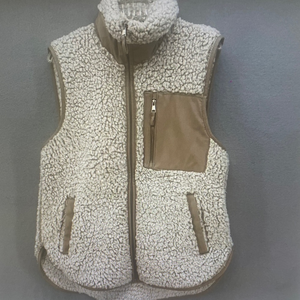 Abercrombie & Fitch Cream Sherpa Vest with Tan Trim